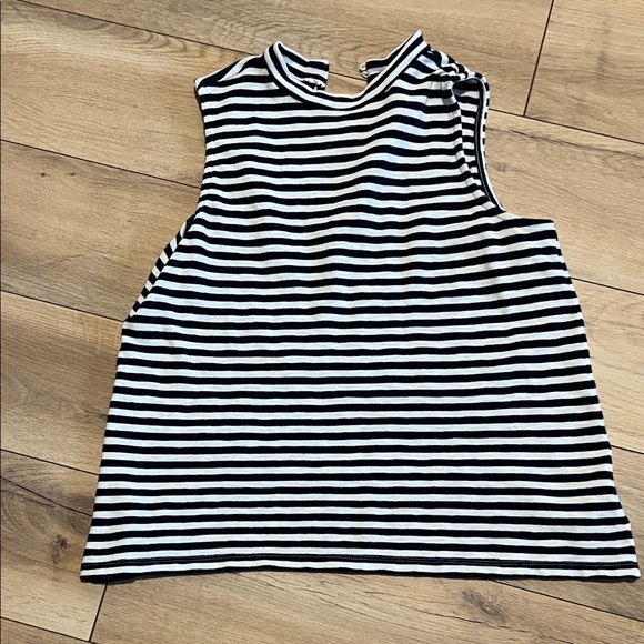 GAP Monochrome Striped Tank Top - Picture 1 of 3